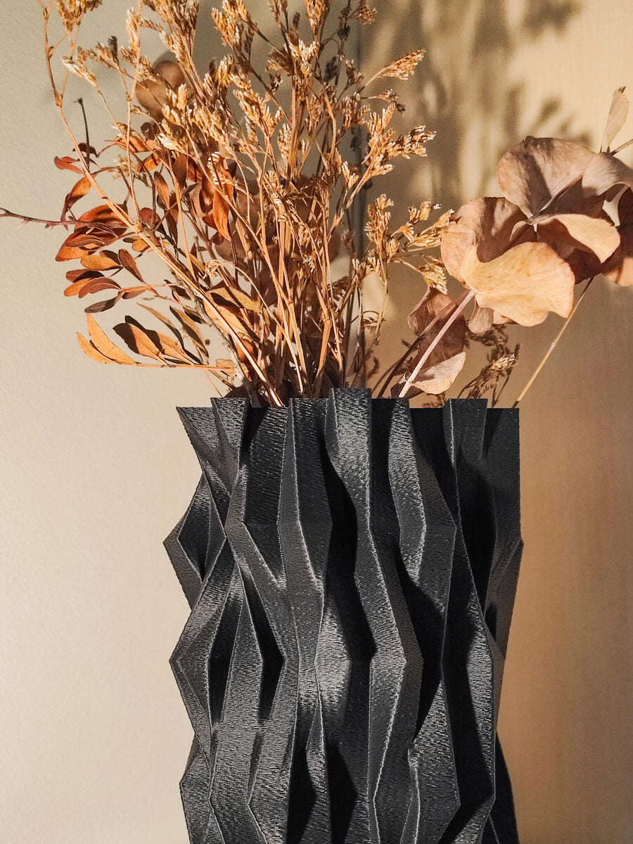 Materia Negra Vase