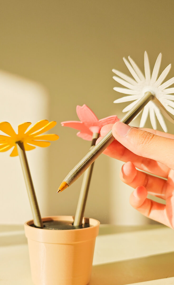 Flower Pot (Bloomable)
