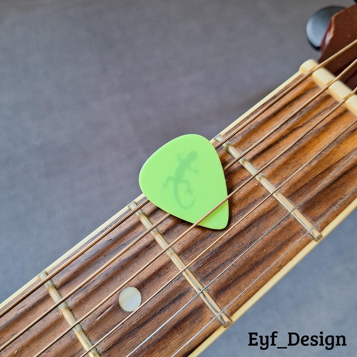 Guitar Pick - Lizard