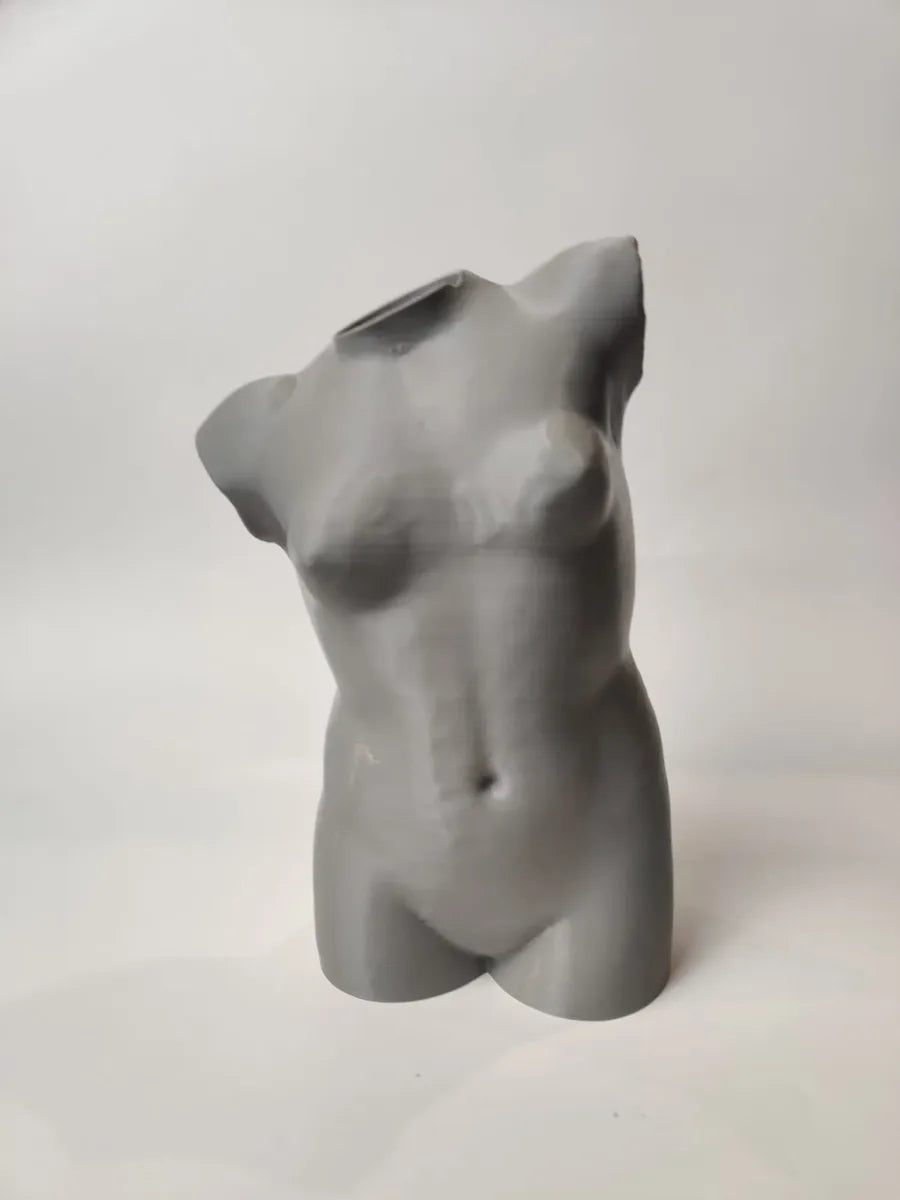 Dafne – Sculptural Vase