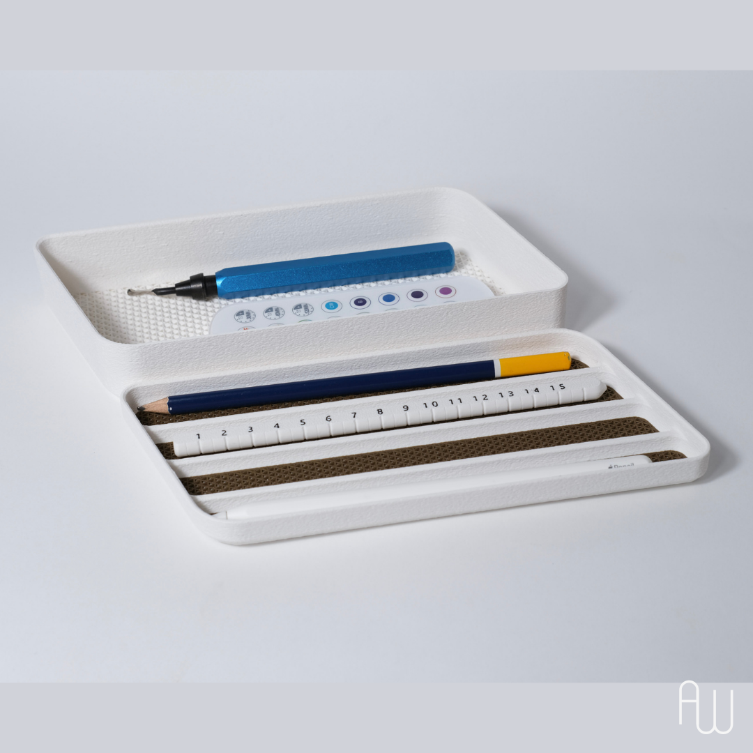 Oblique Desk Tray Collection