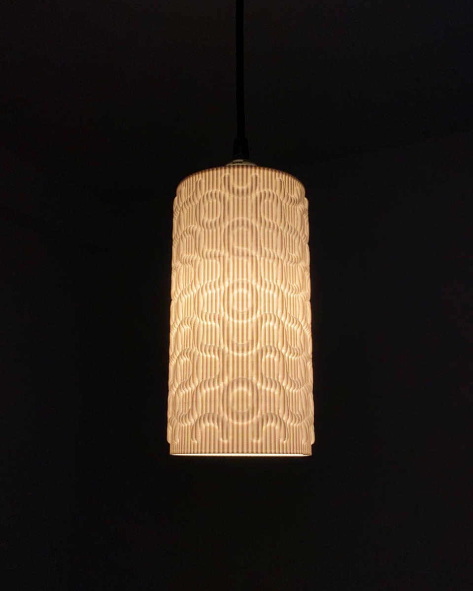 Seamless Adaptive Lampshade