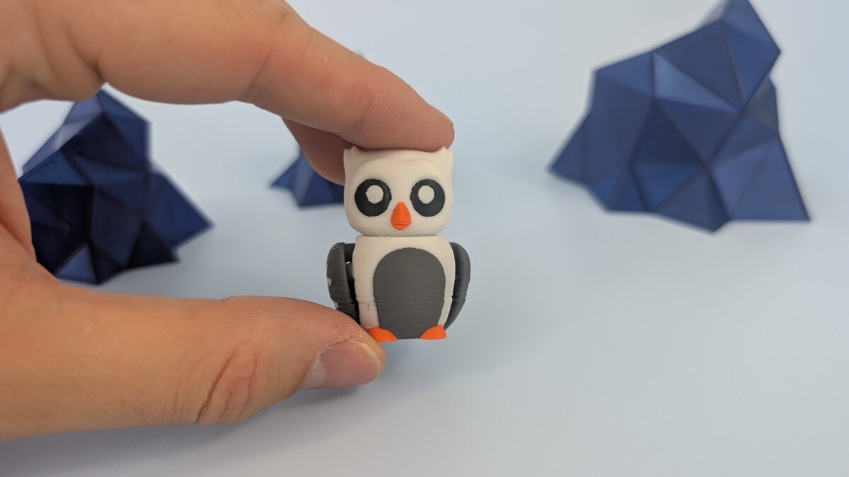 Snow Owl - Articulated Figure Keychain