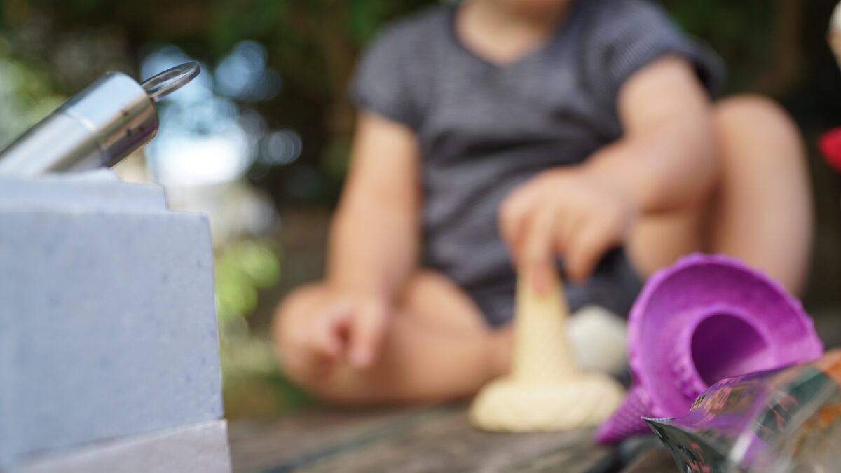 Icee Ice Cream Holder