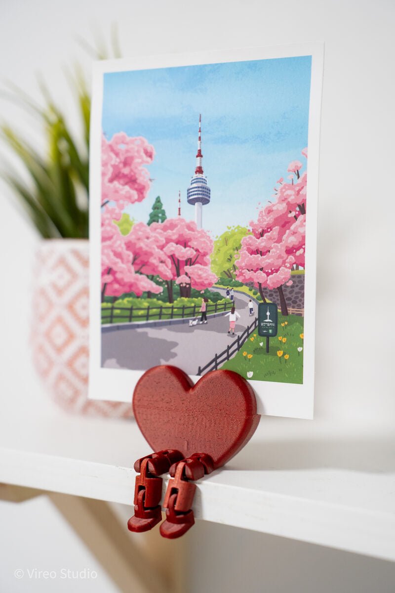 Flirty | Heart Photo & Card Display With Flexible Legs - OzFDM