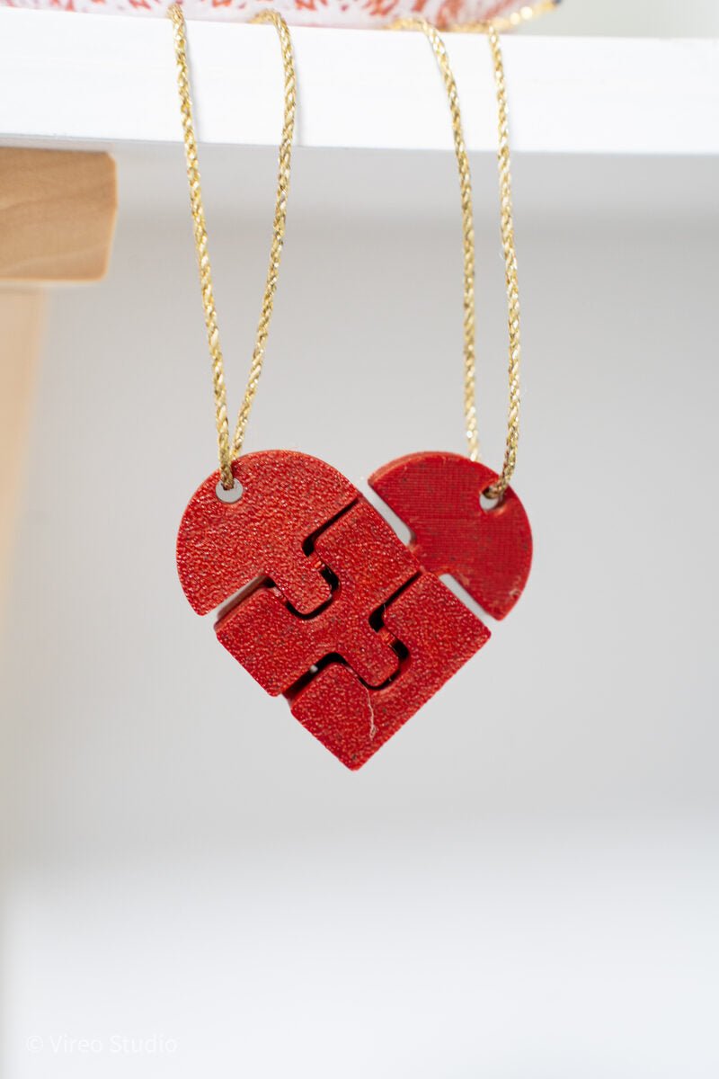 Heartlinks | Magnetic Flexi Heart Keychains For Couples - OzFDM