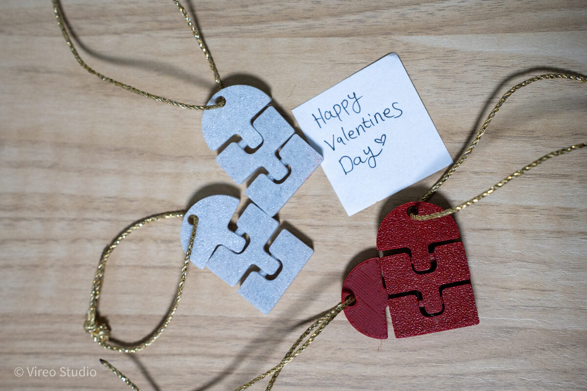 Heartlinks | Magnetic Flexi Heart Keychains For Couples