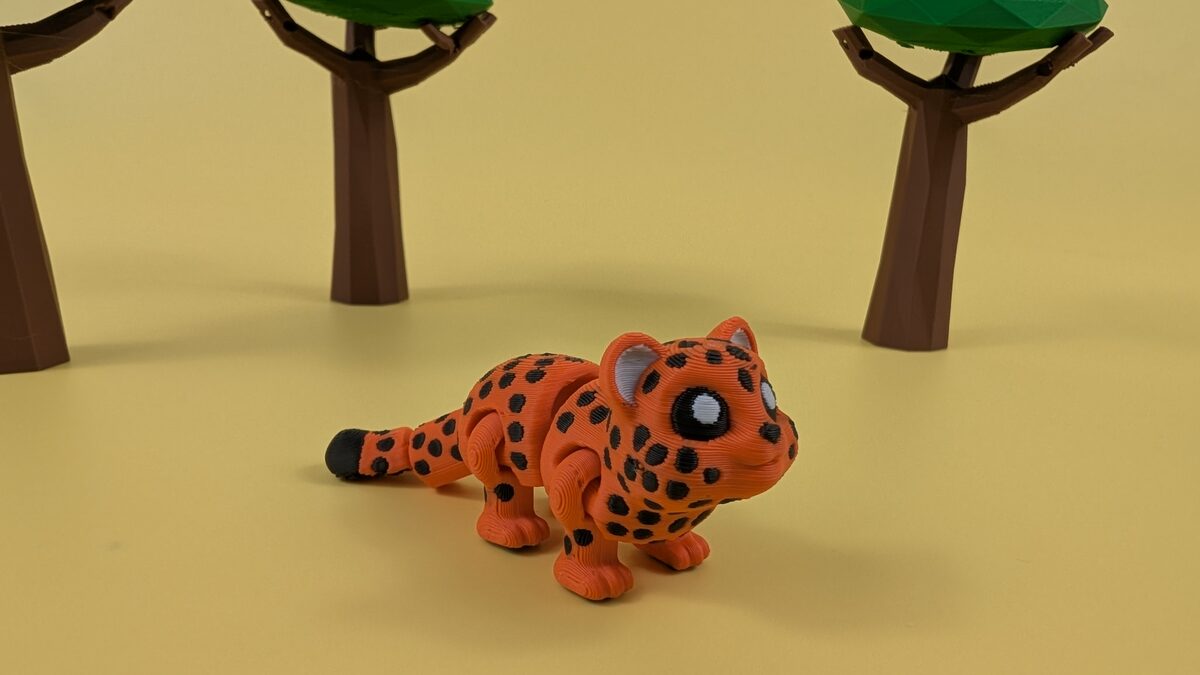 Leopard - Articulated Keychain Figure