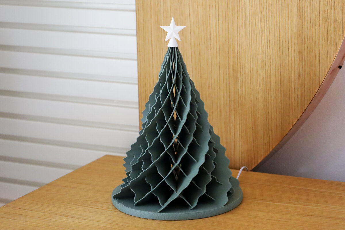 Iap Christmas Tree Lamp
