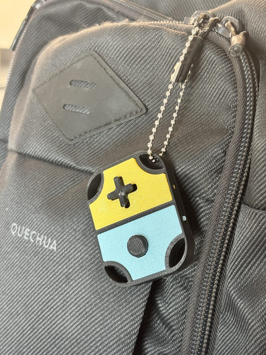 Clitendo | Retro Gamepad Keychain Fidget – No Clicker Needed