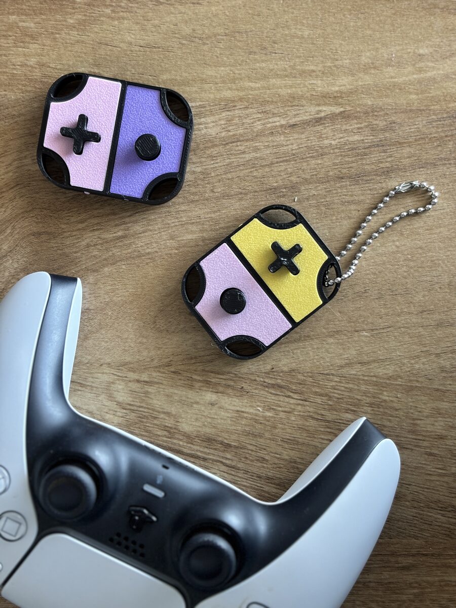 Clitendo | Retro Gamepad Keychain Fidget – No Clicker Needed