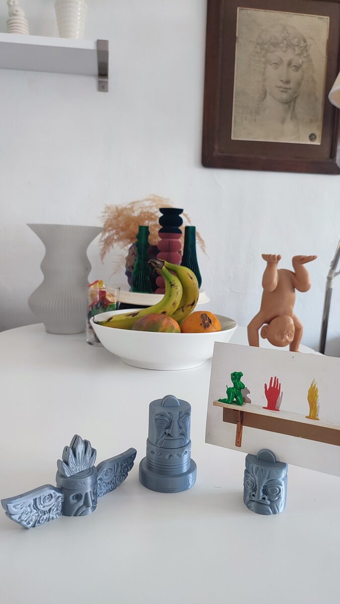 Totem Card & Photo Display