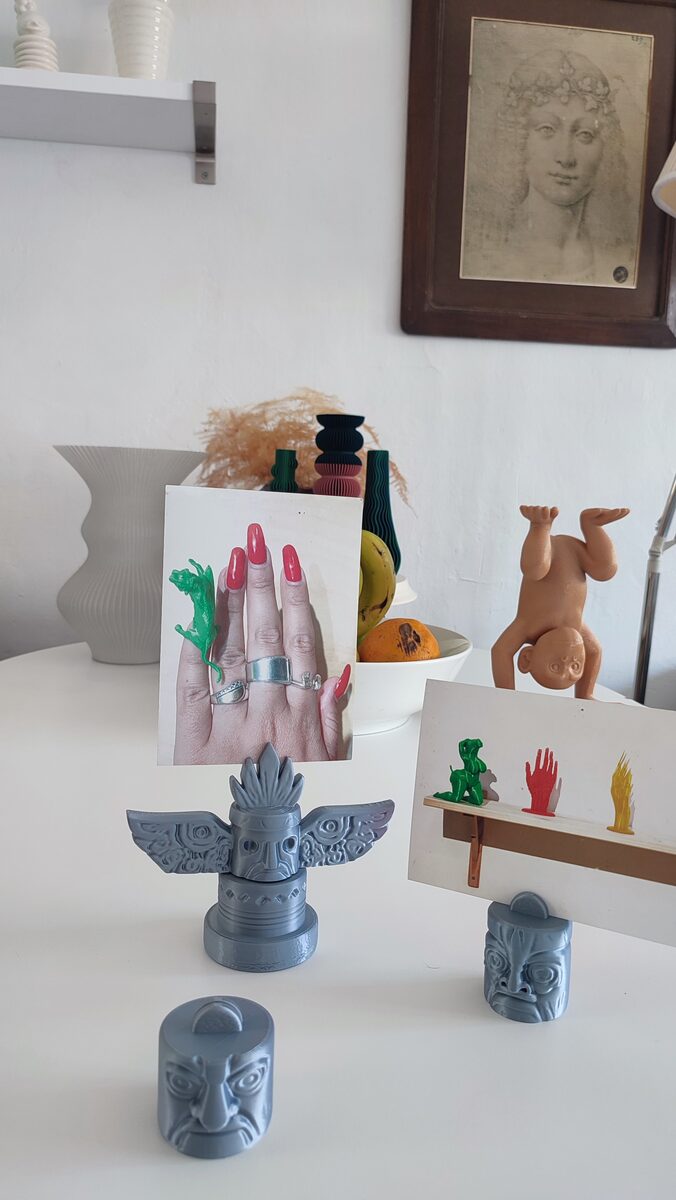 Totem Card & Photo Display