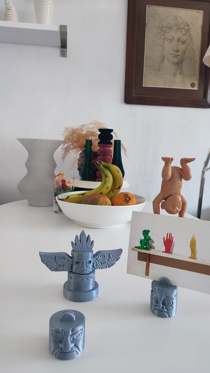 Totem Card & Photo Display