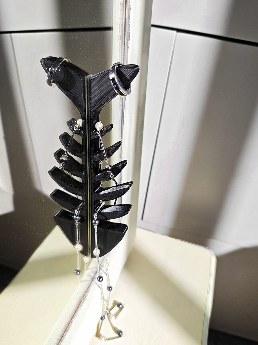 Spine Hooks