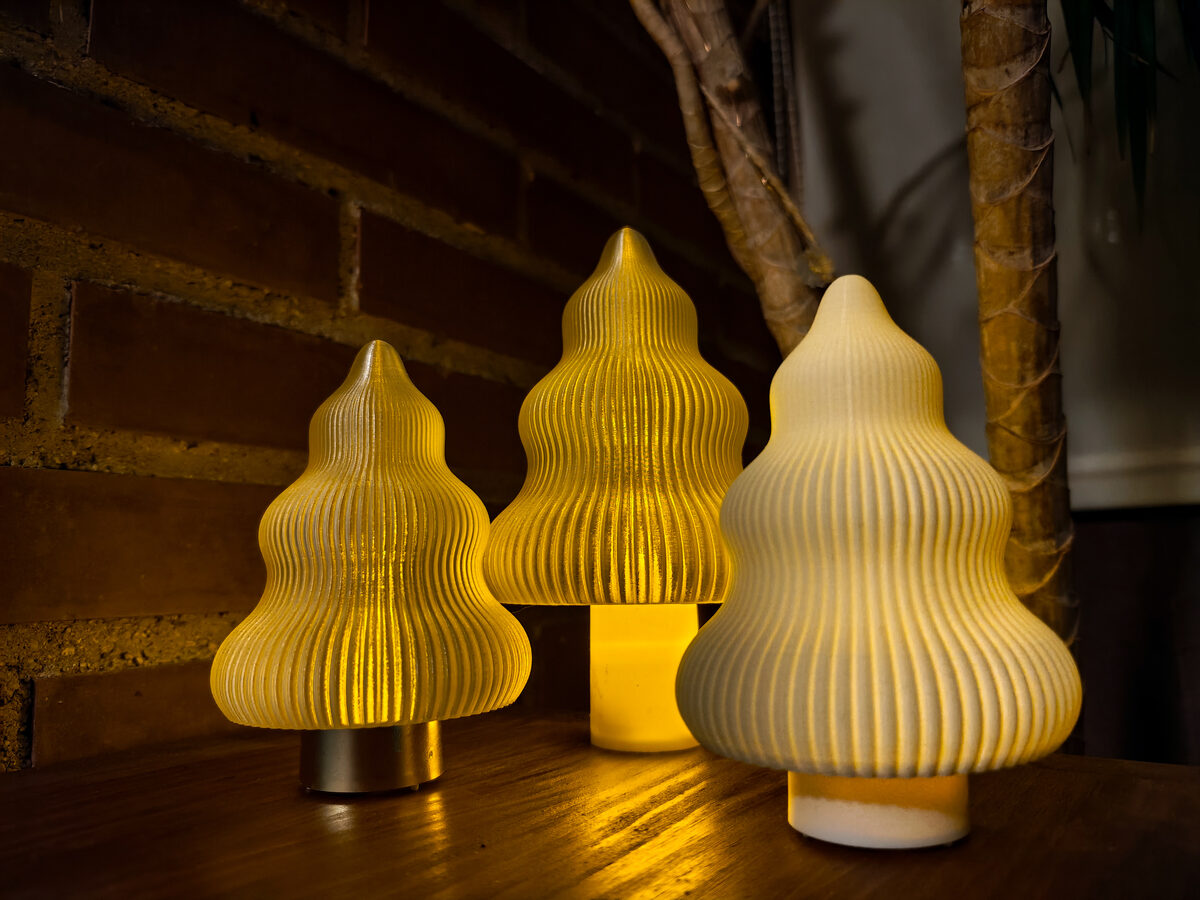 Bouba – Candlelit Christmas Tree