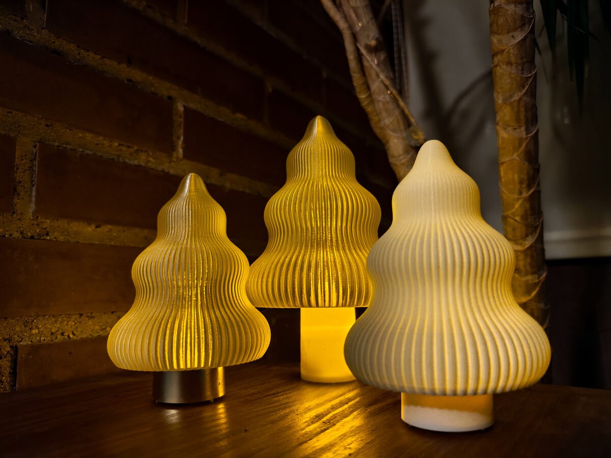 Bouba – Candlelit Christmas Tree - OzFDM