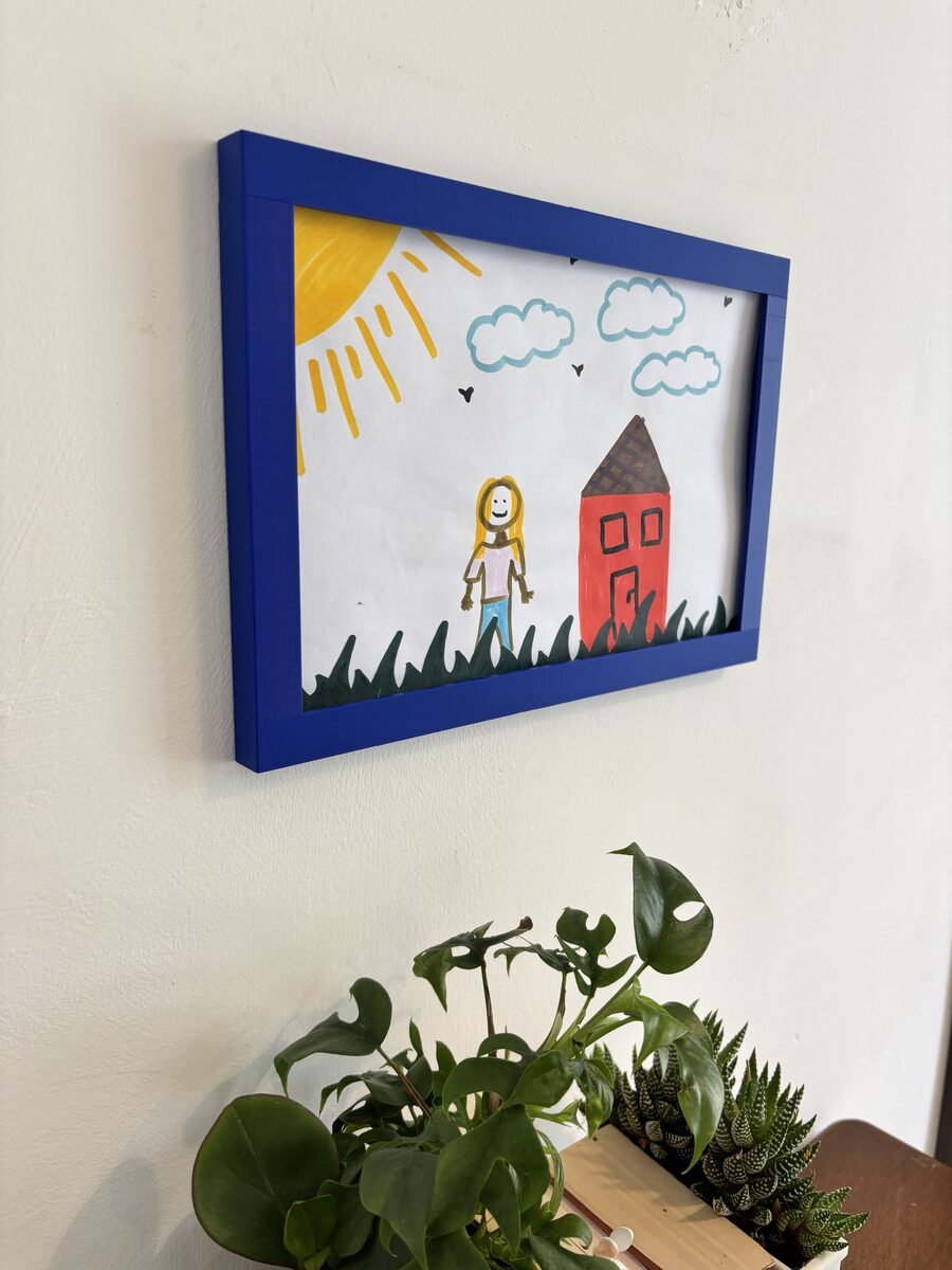 A4 Wall Frame – Top-loading, Multi-page Holder