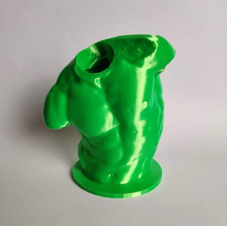 Gaddhi – Torso-inspired Vase