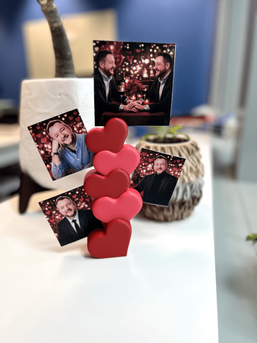 Stacked Hearts Photo Holder - OzFDM