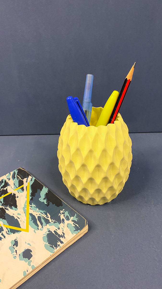 Wavy Pen Holder