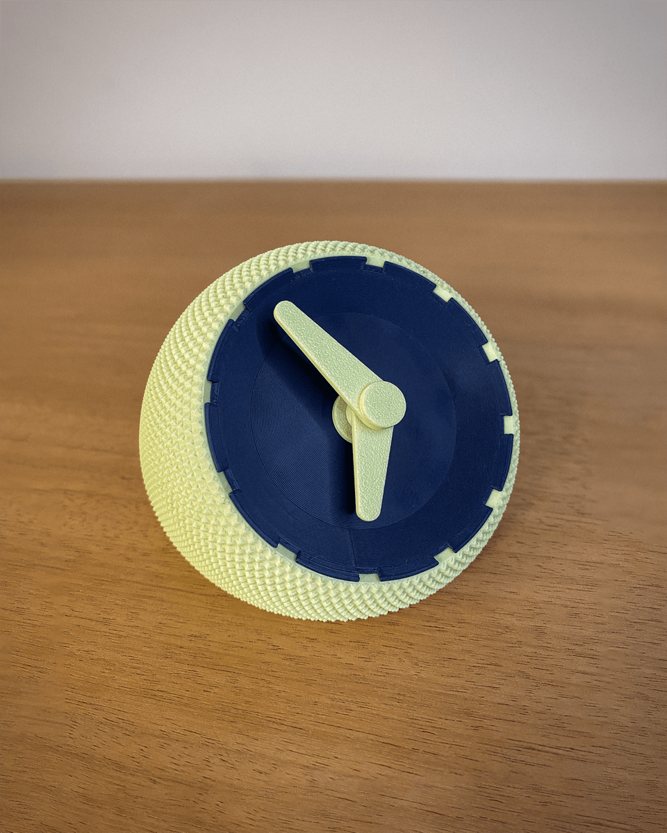 Lola Table Clock - OzFDM