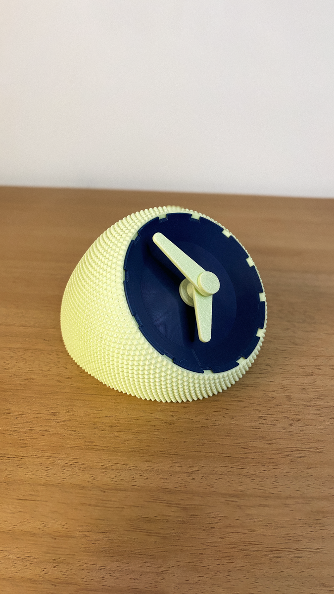 Lola Table Clock