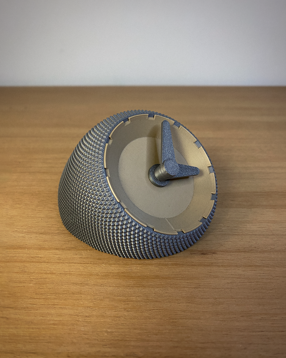 Lola Table Clock