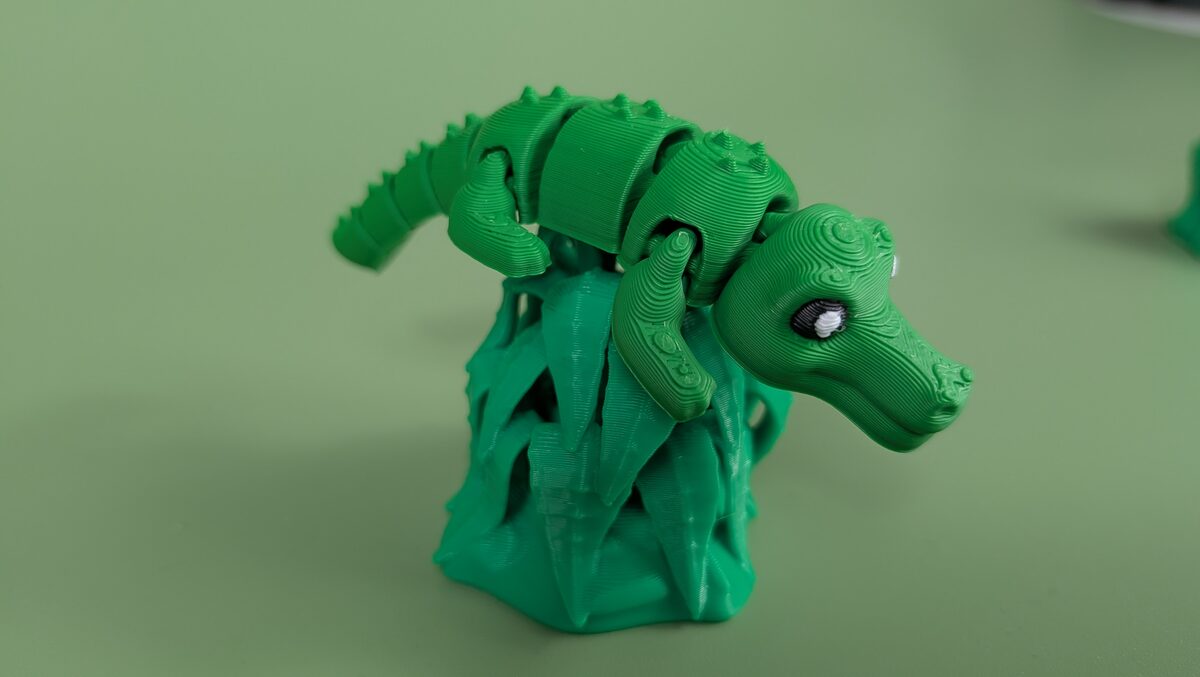 Crocodile - Articulated Keychain Figure