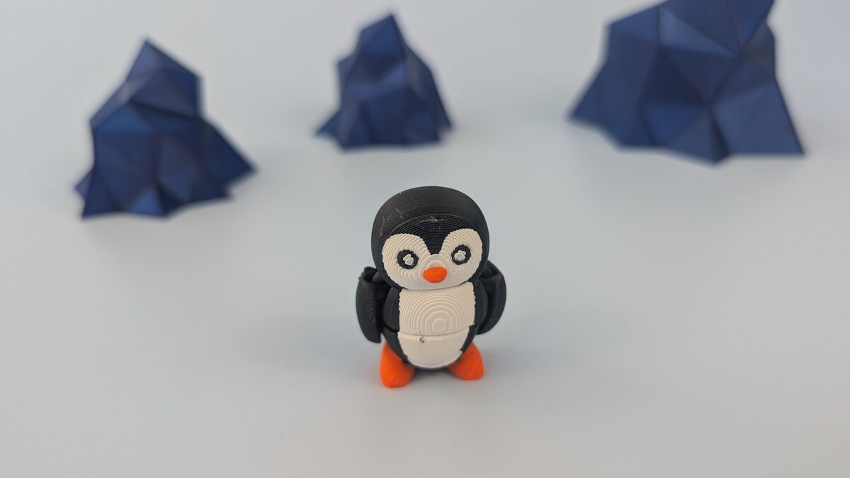 Penguin - Articulated Figure Keychain