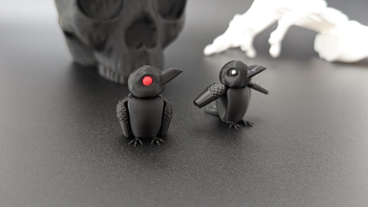 Raven - Articulated Keychain Figure