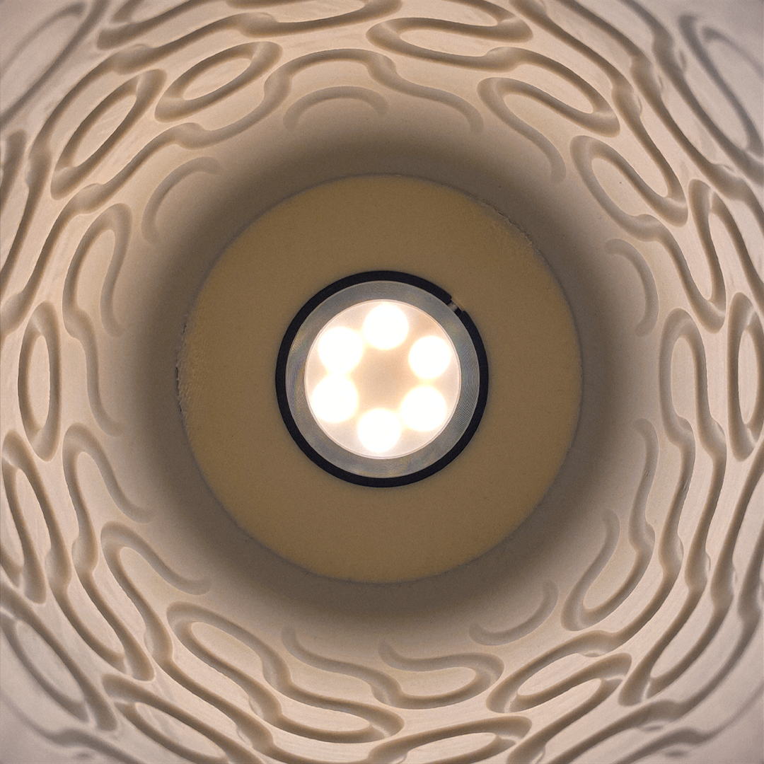Seamless Table Lamp
