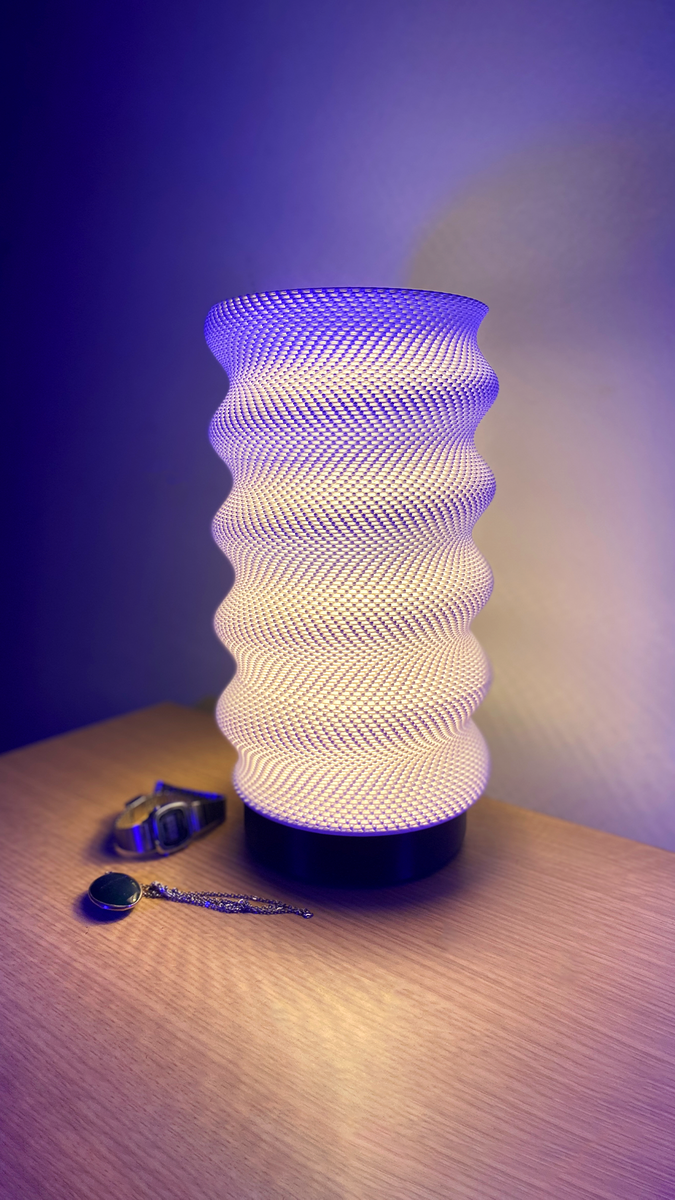 Springy Adaptive Lampshade