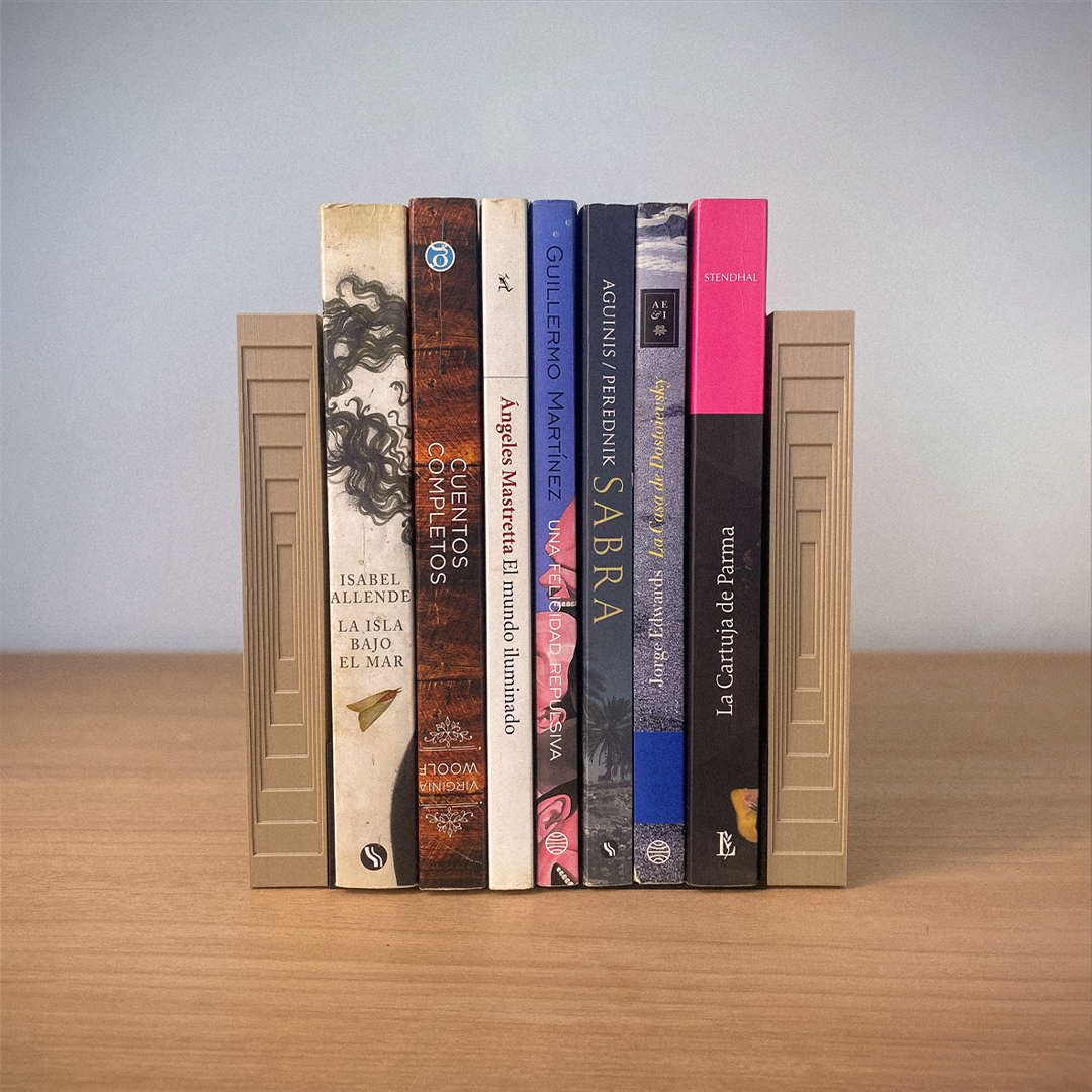 Strix Bookend