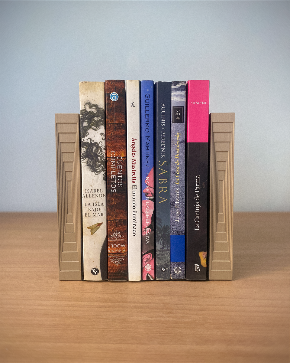 Strix Bookend