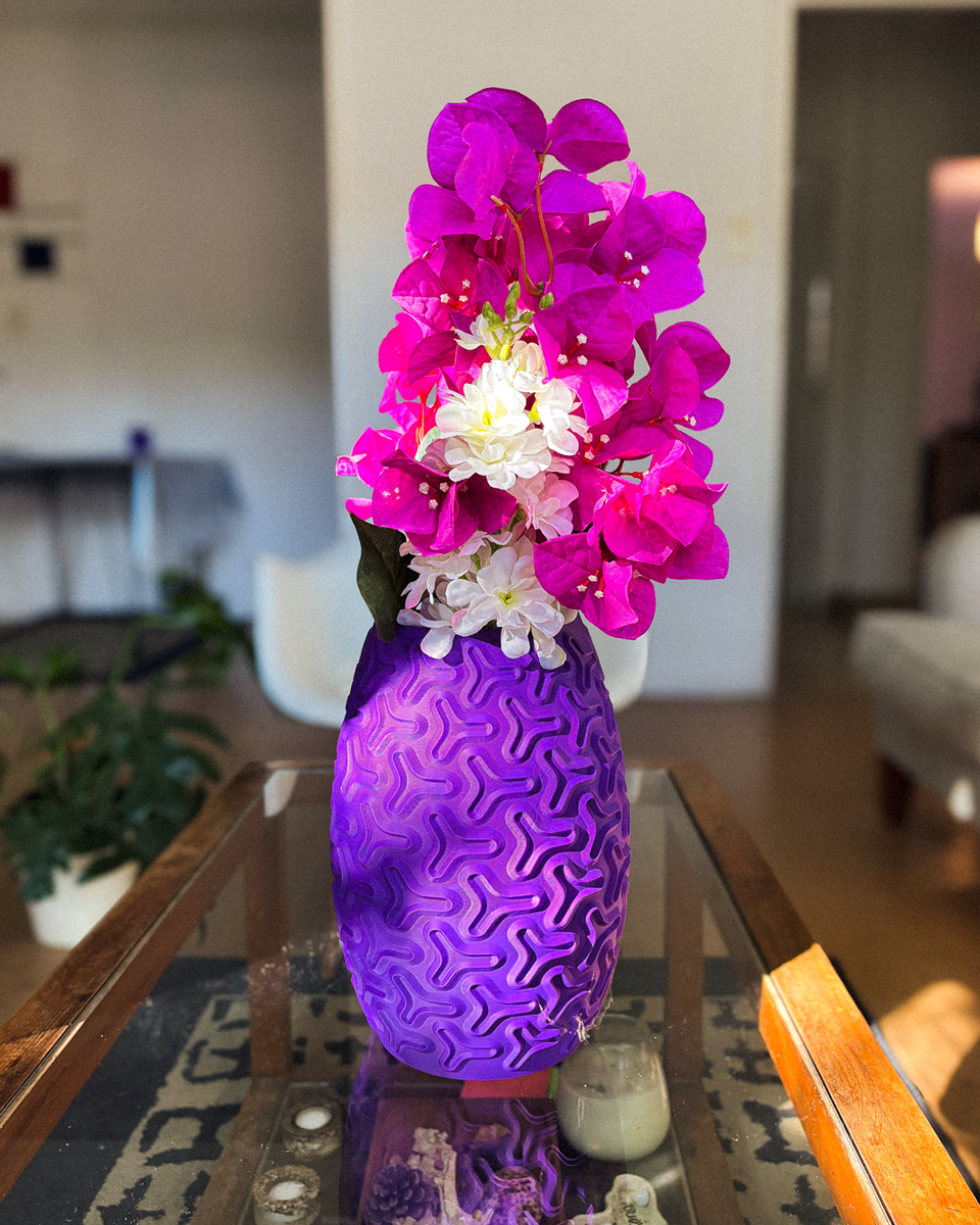 Tryfoil Flower Vase