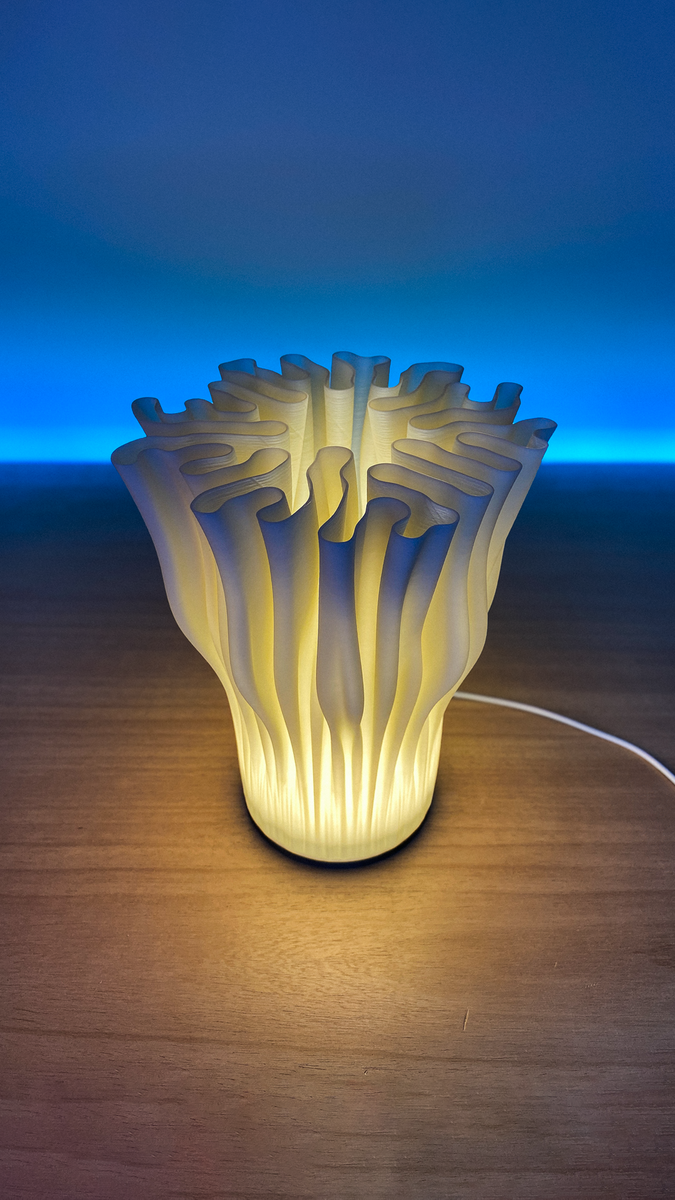 Zoan Table Lamp