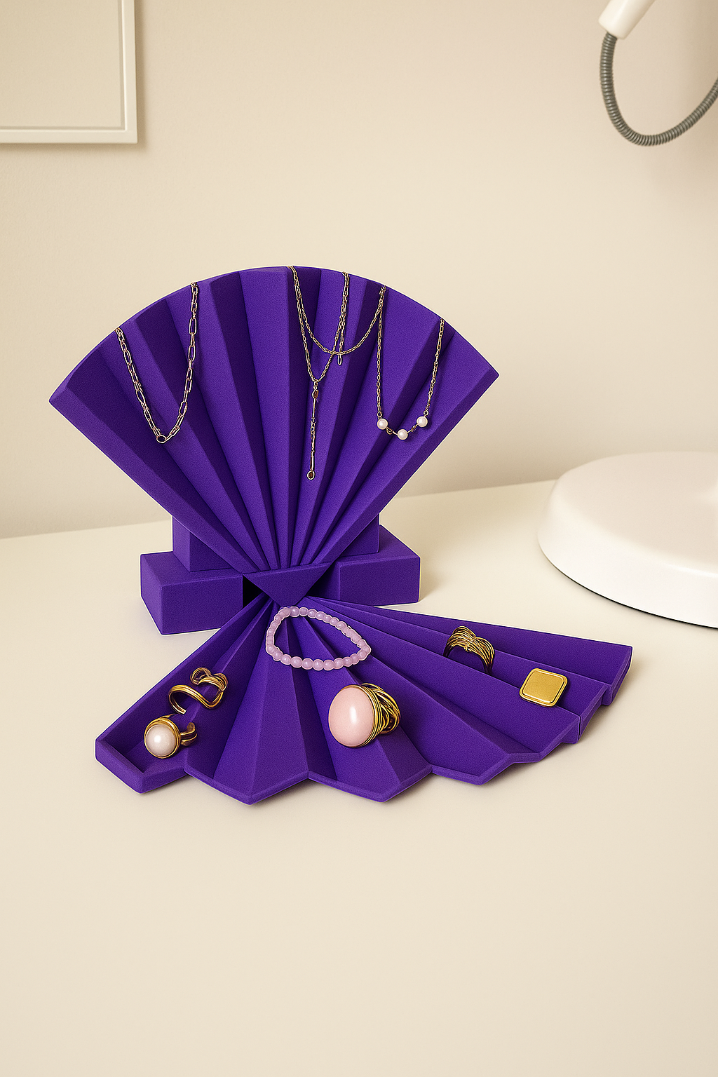 Fan Shell Jewellery Organiser Stand