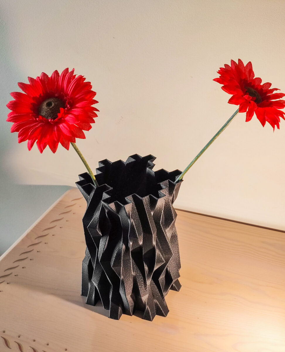 Materia Negra Vase