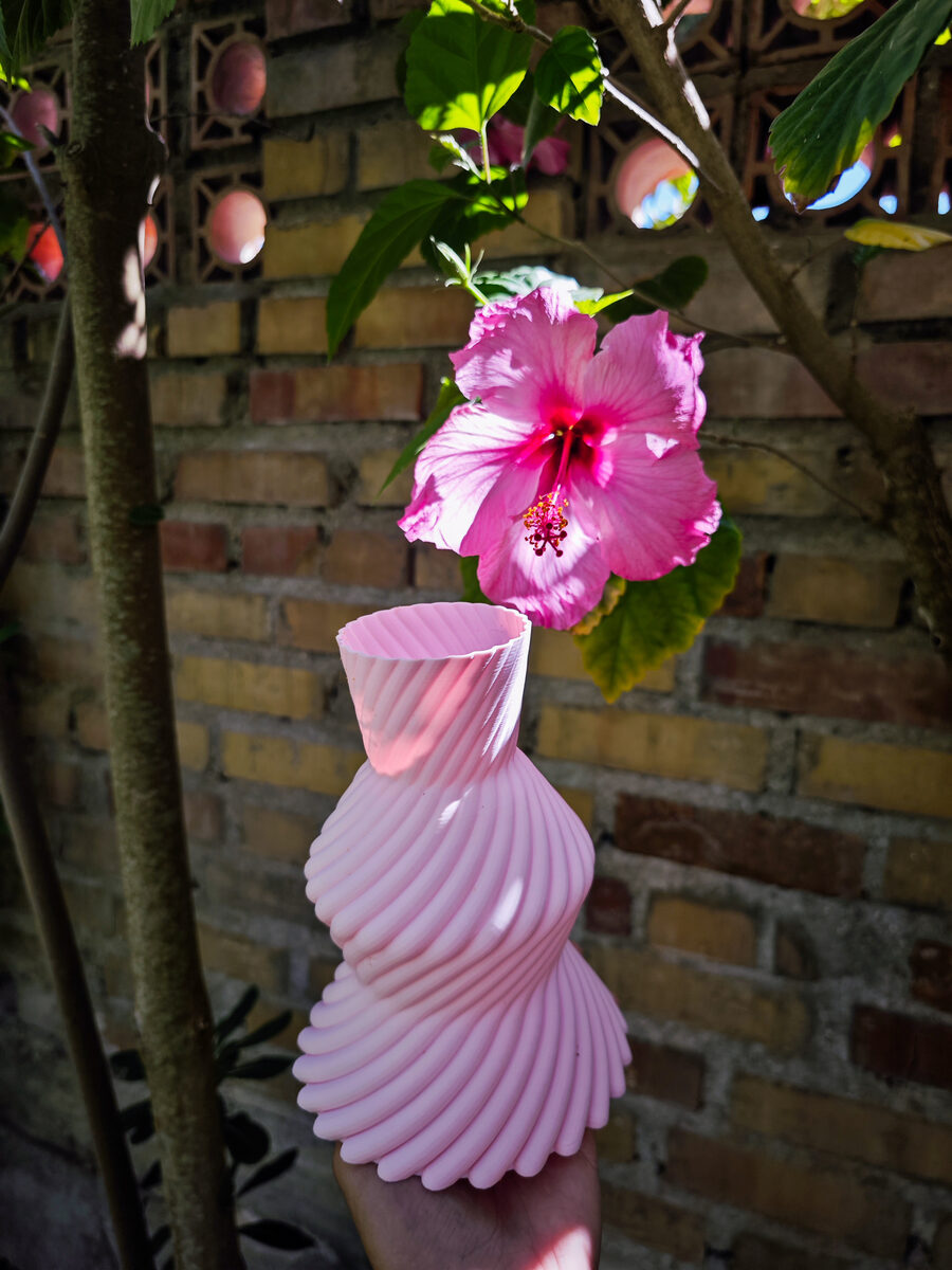 Confeti Vase