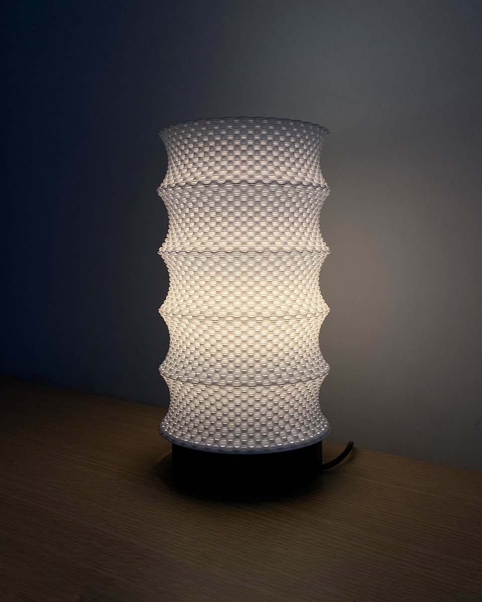 Leo Adaptive Lampshade