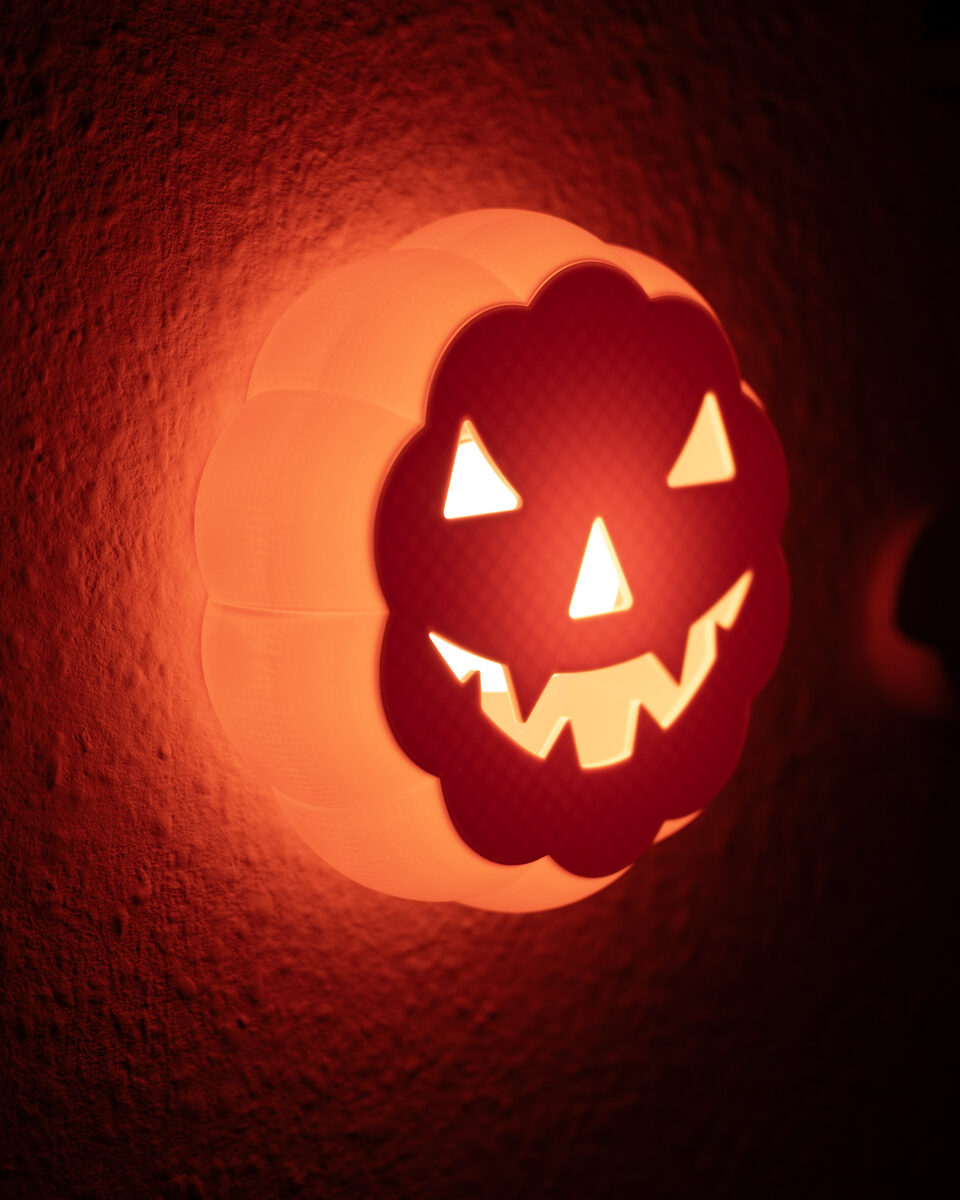 Ha(L)oween Wall Lamp