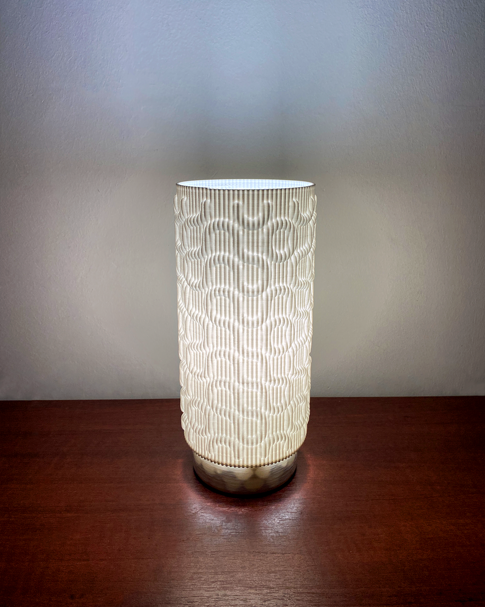 Seamless Adaptive Lampshade