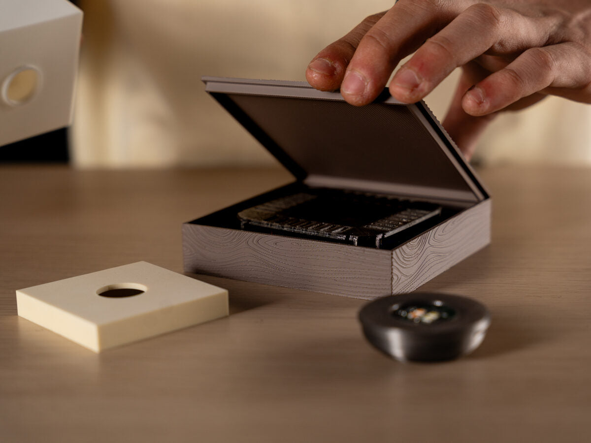 Levitating Cube Lamp