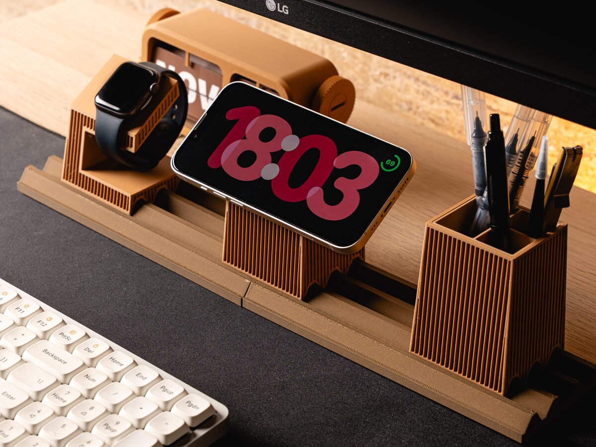 Moku Modular Desk Organizer, 3D Printed Phone Stand and Charger Dock