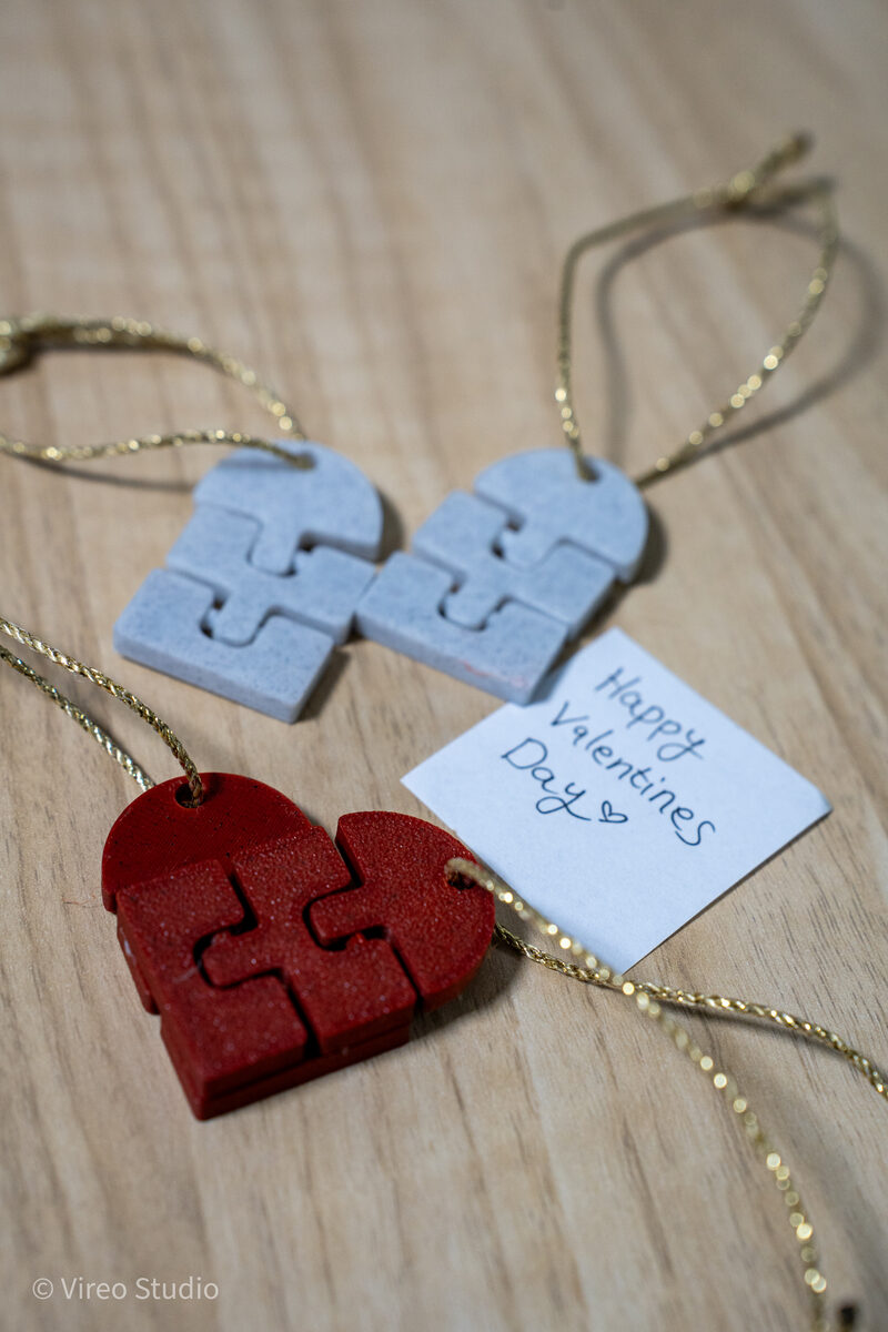 Heartlinks | Magnetic Flexi Heart Keychains For Couples