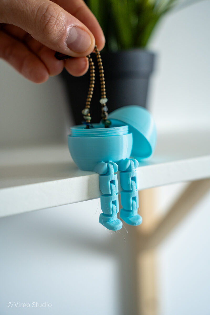 Fleggy | Flexi Egg Buddy - Easter Egg With Storage
