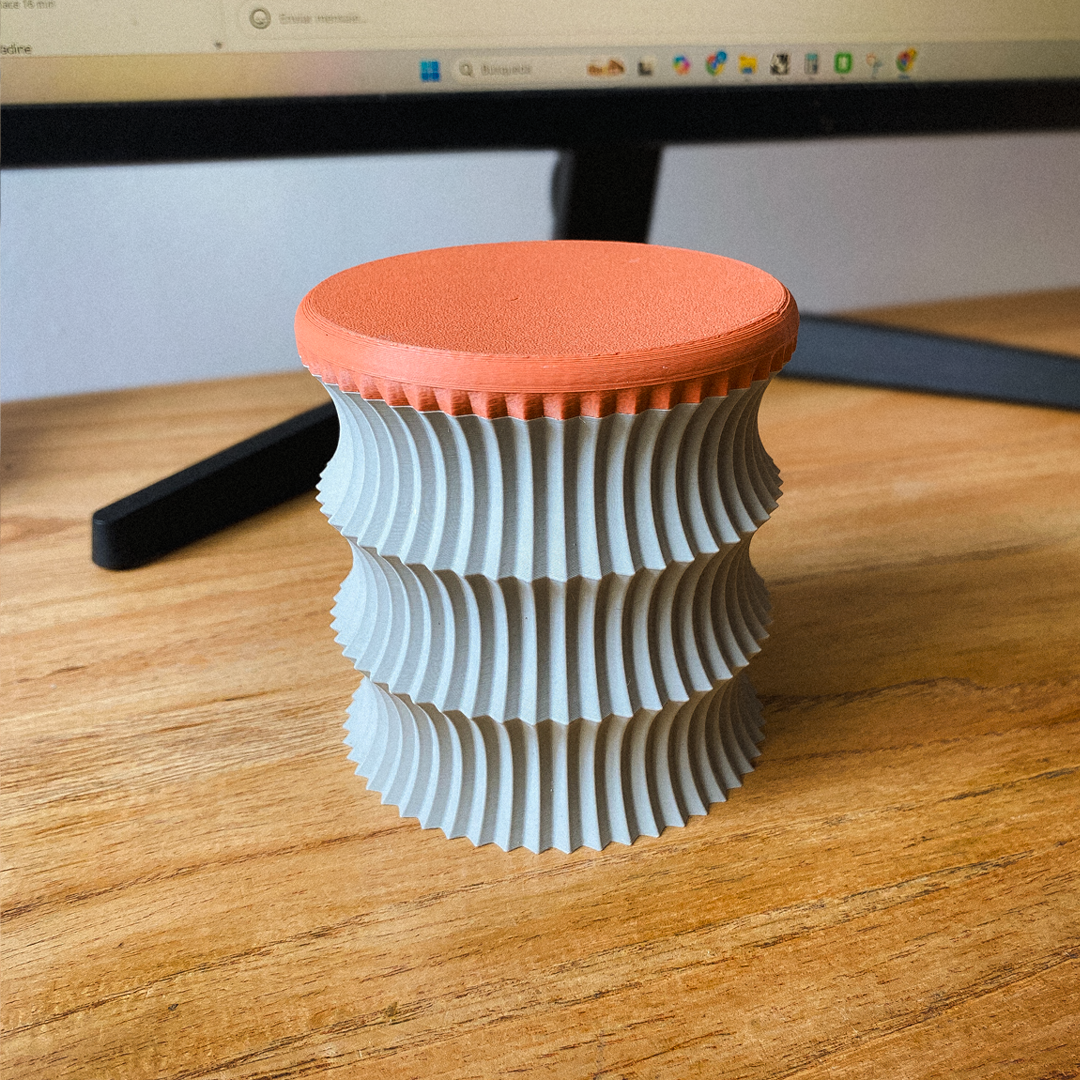 Flic Container