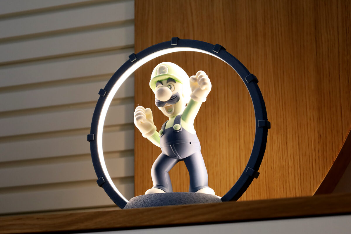 Iap Figurine Light Presenter Arc