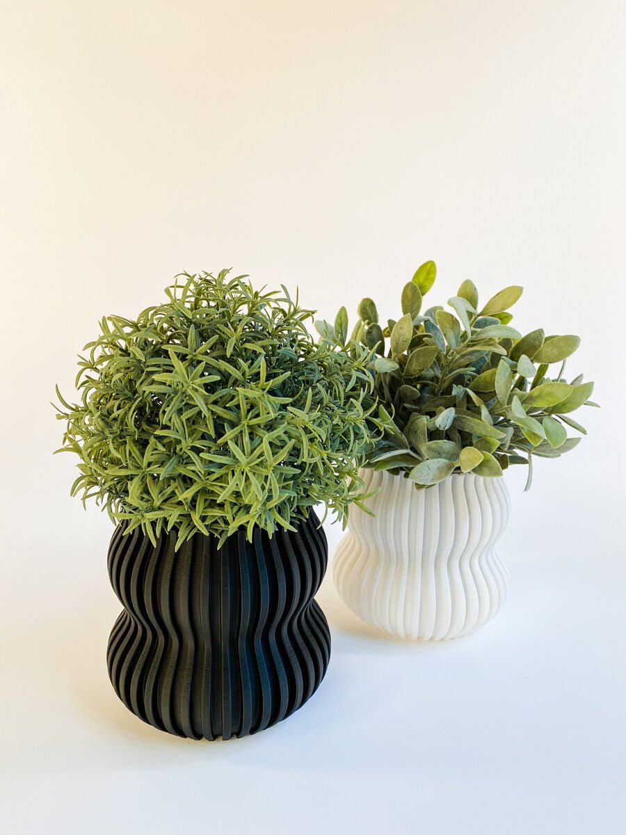 Mini Wobble Vase, 3D Printed Ribbed Planter